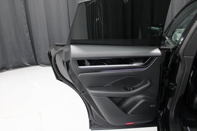 2025 Porsche Macan Electric Base