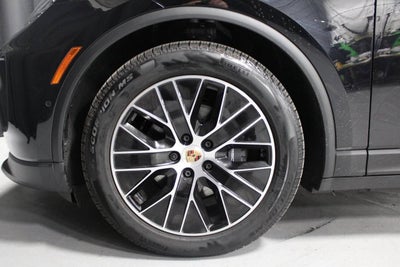 2025 Porsche Macan Electric Base