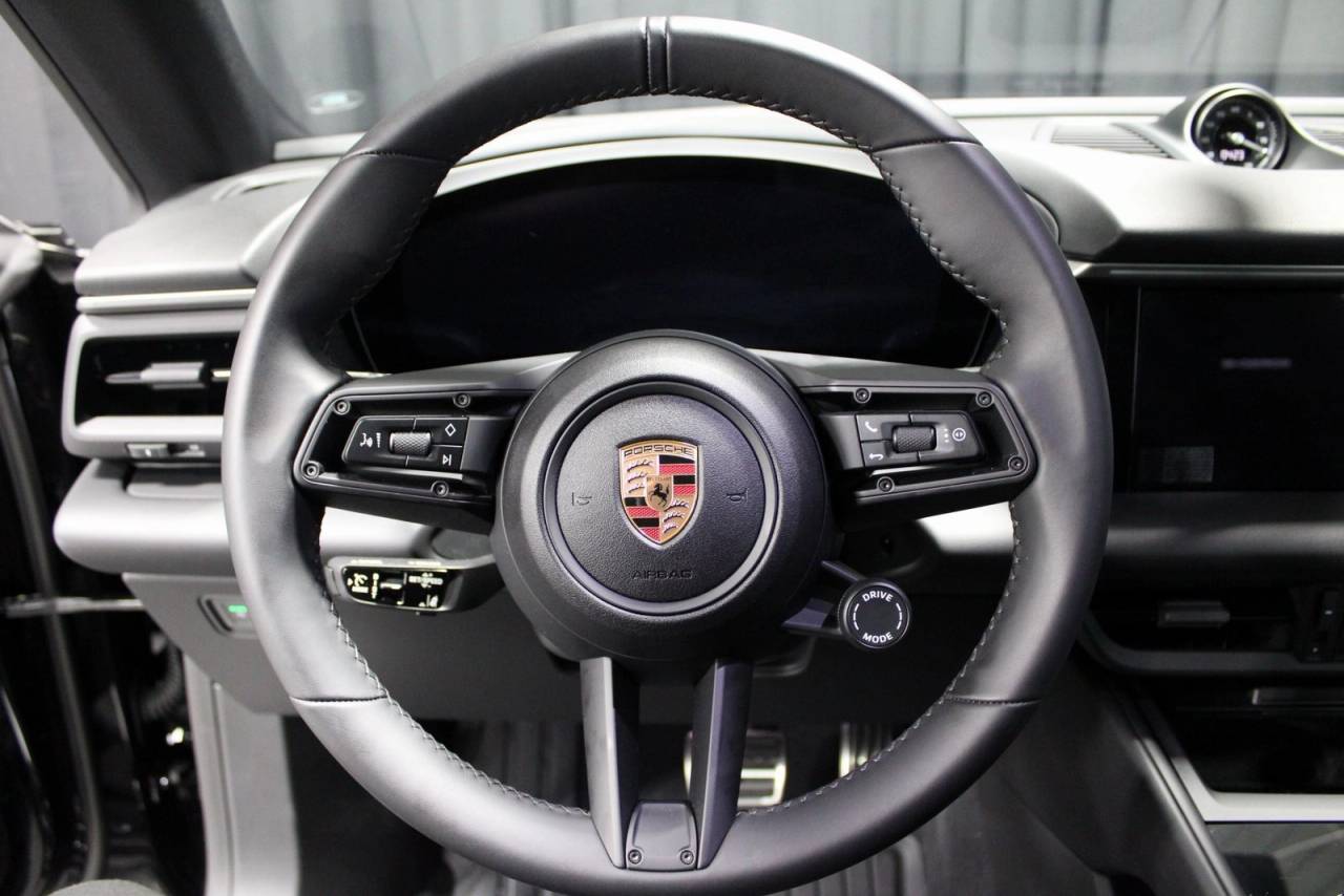 2025 Porsche Macan Electric Base