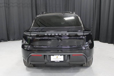 2025 Porsche Macan Electric Base