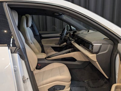 2025 Porsche Macan Electric