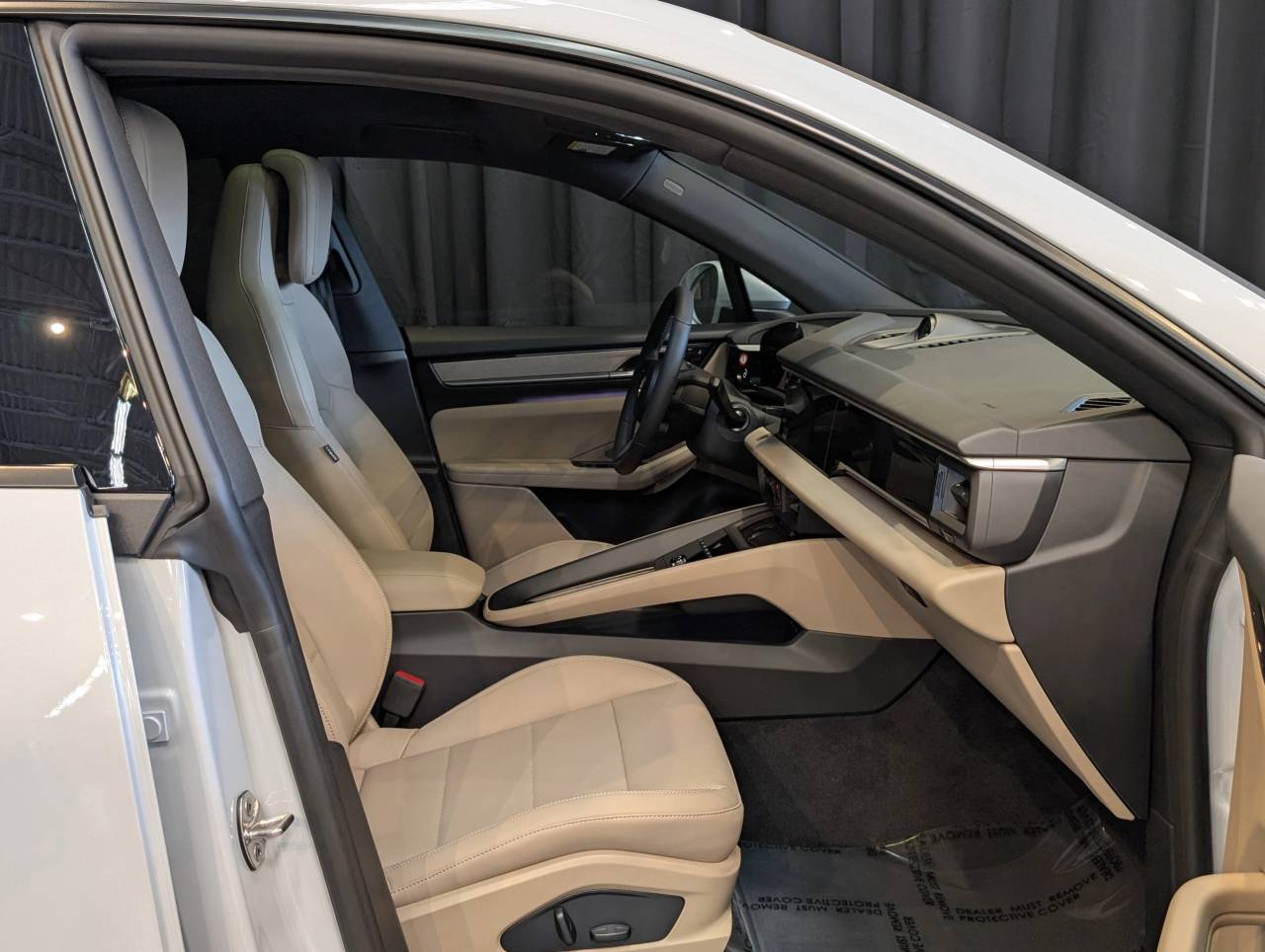 2025 Porsche Macan Electric