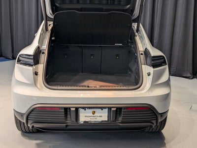 2025 Porsche Macan Electric