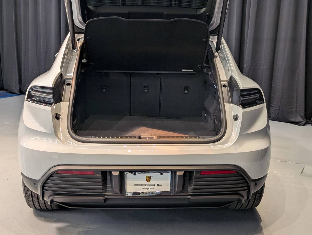 2025 Porsche Macan Electric