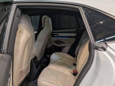 2025 Porsche Macan Electric