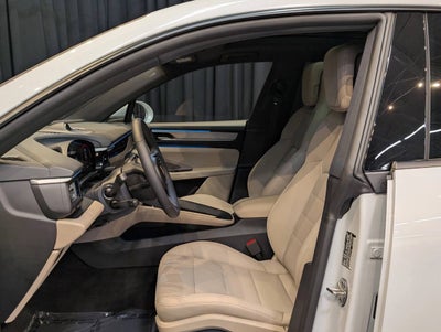 2025 Porsche Macan Electric