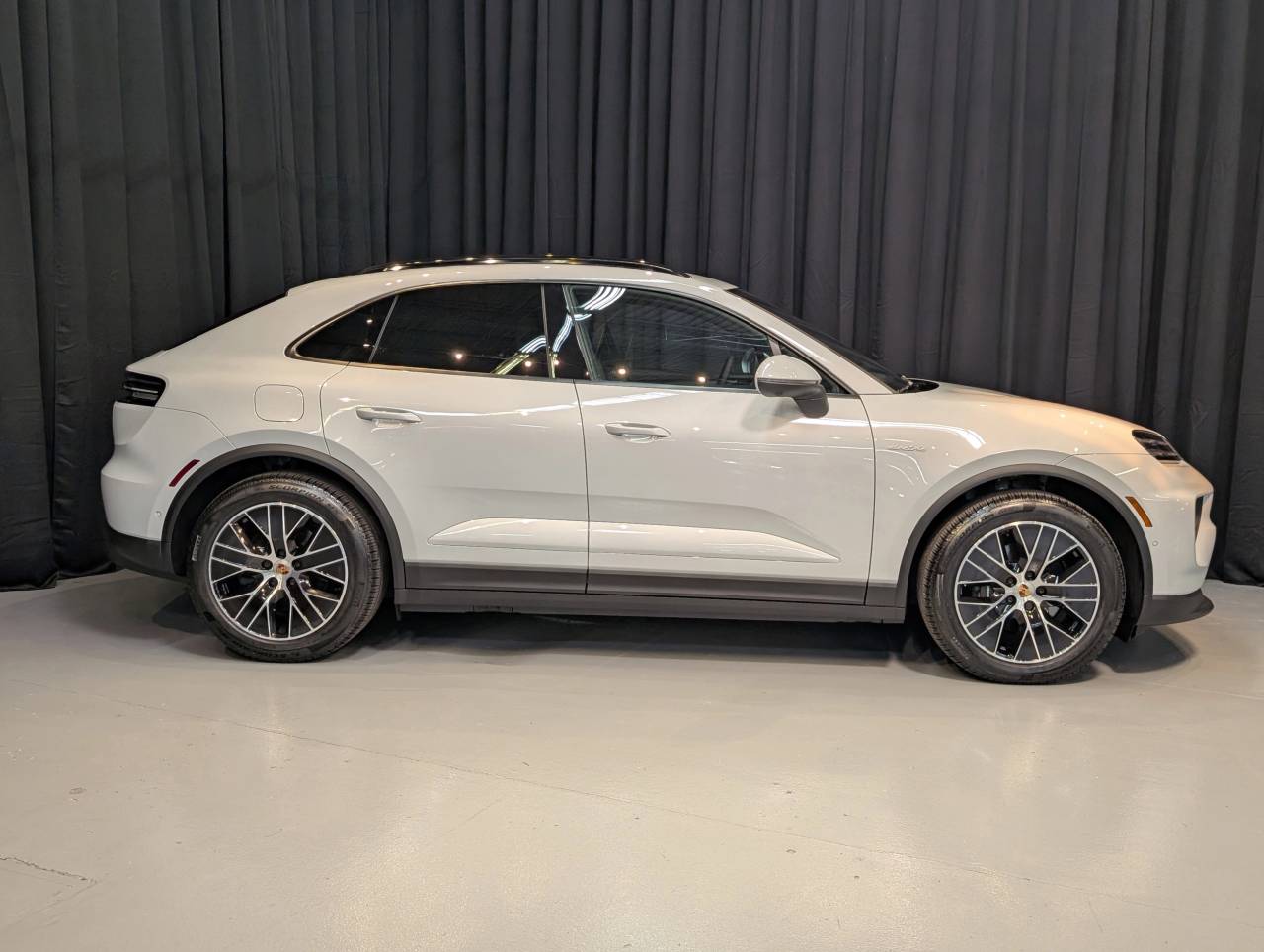 2025 Porsche Macan Electric