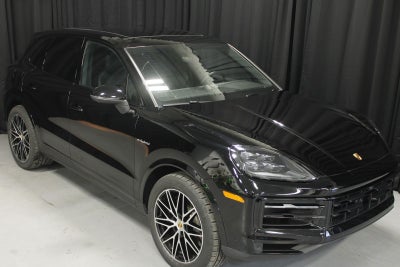 2024 Porsche Cayenne E-Hybrid Base