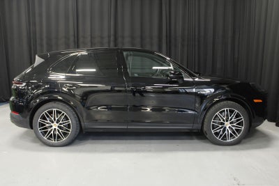 2024 Porsche Cayenne E-Hybrid Base
