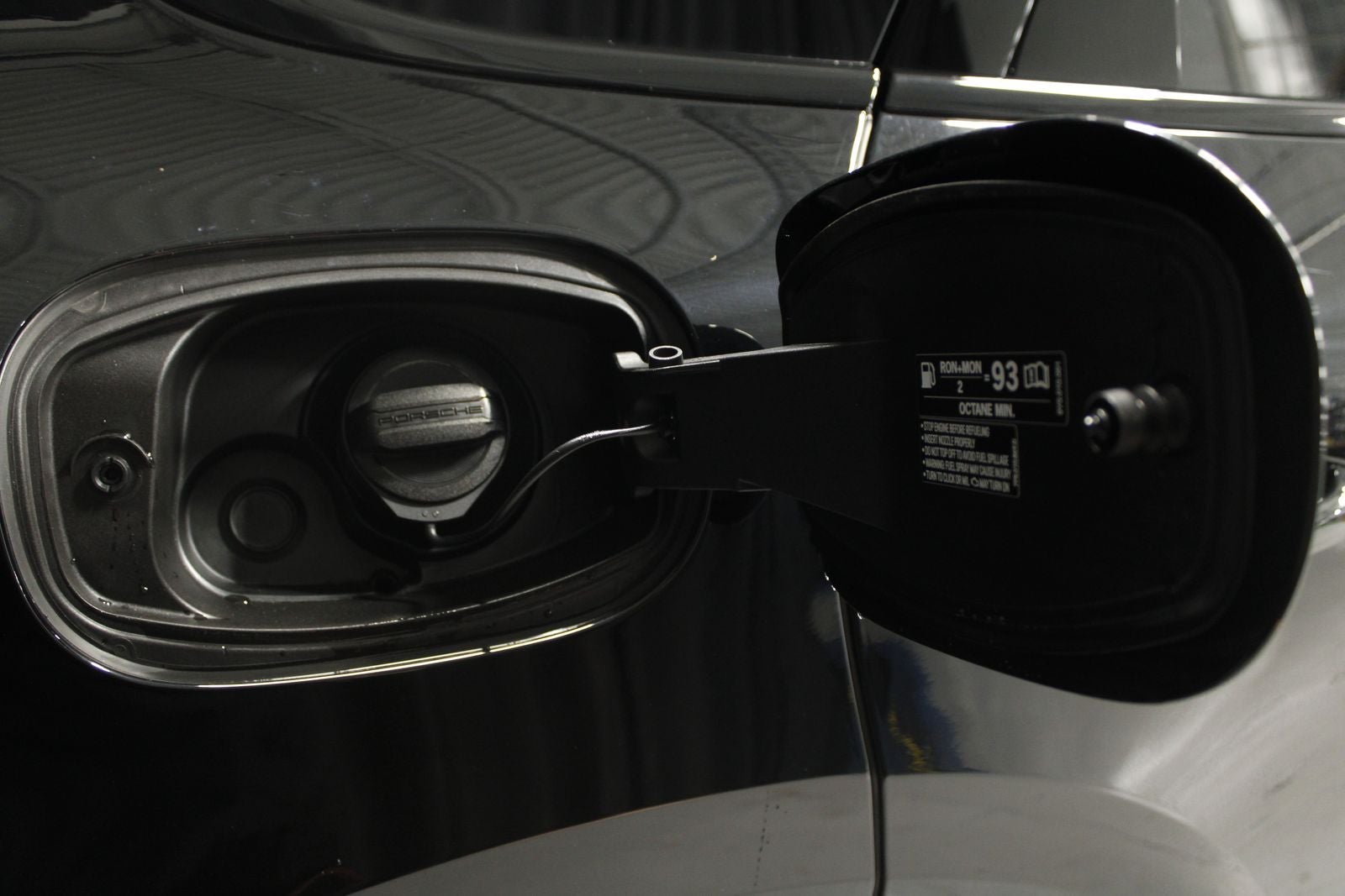 2024 Porsche Cayenne E-Hybrid Base