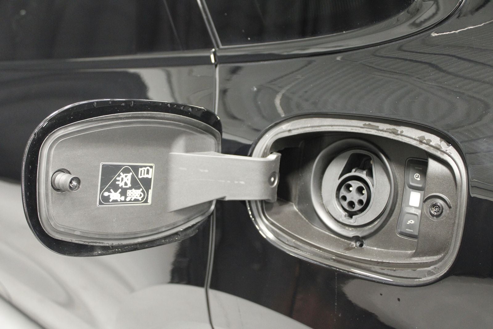 2024 Porsche Cayenne E-Hybrid Base