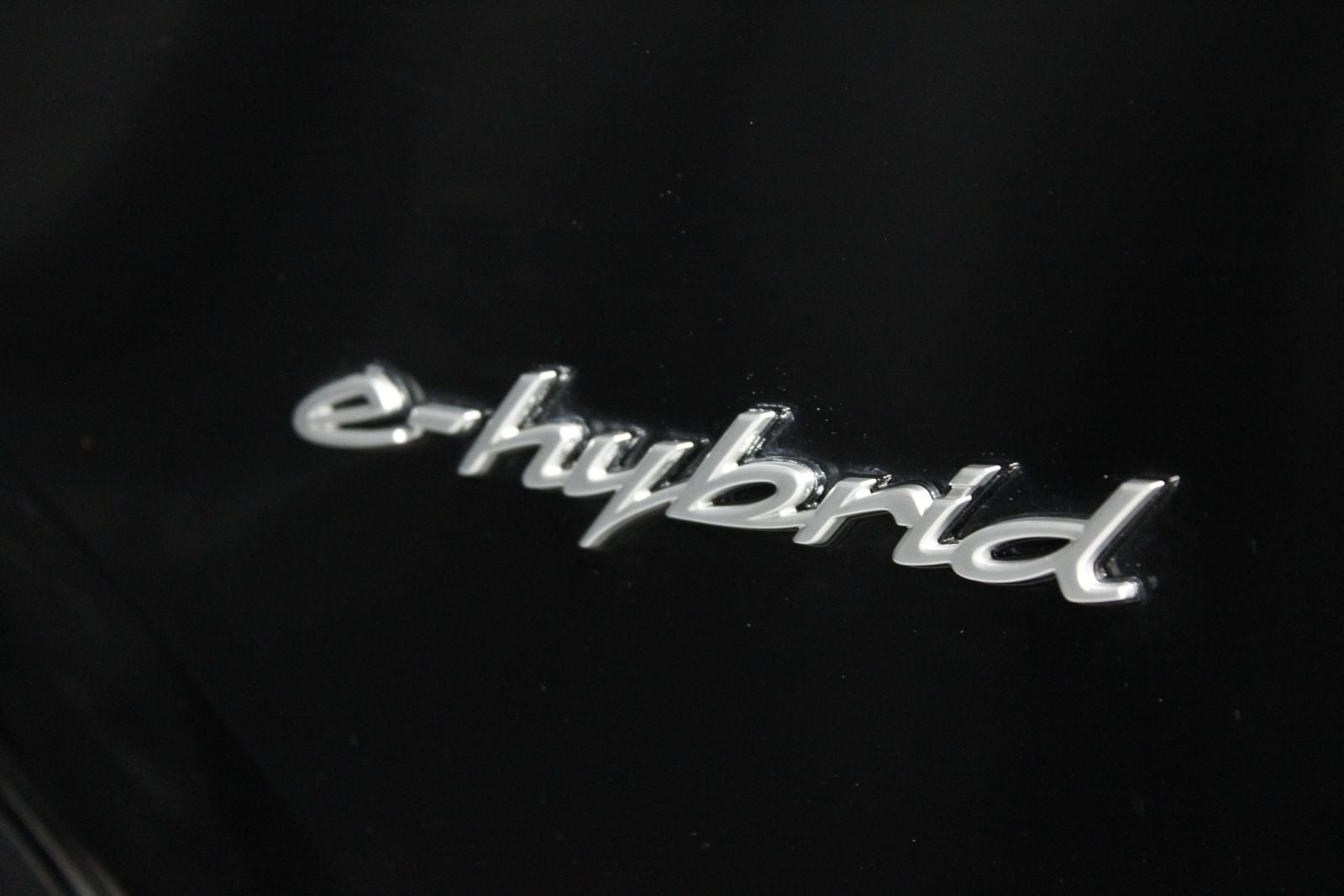 2024 Porsche Cayenne E-Hybrid Base