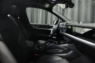 2024 Porsche Cayenne E-Hybrid Base