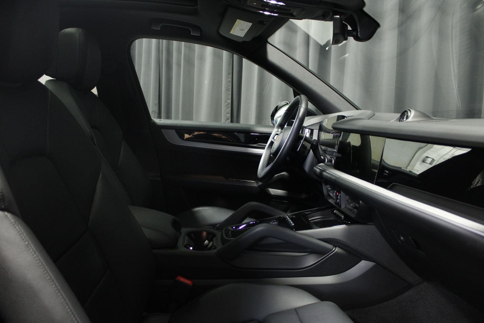 2024 Porsche Cayenne E-Hybrid Base