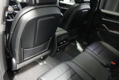 2024 Porsche Cayenne E-Hybrid Base