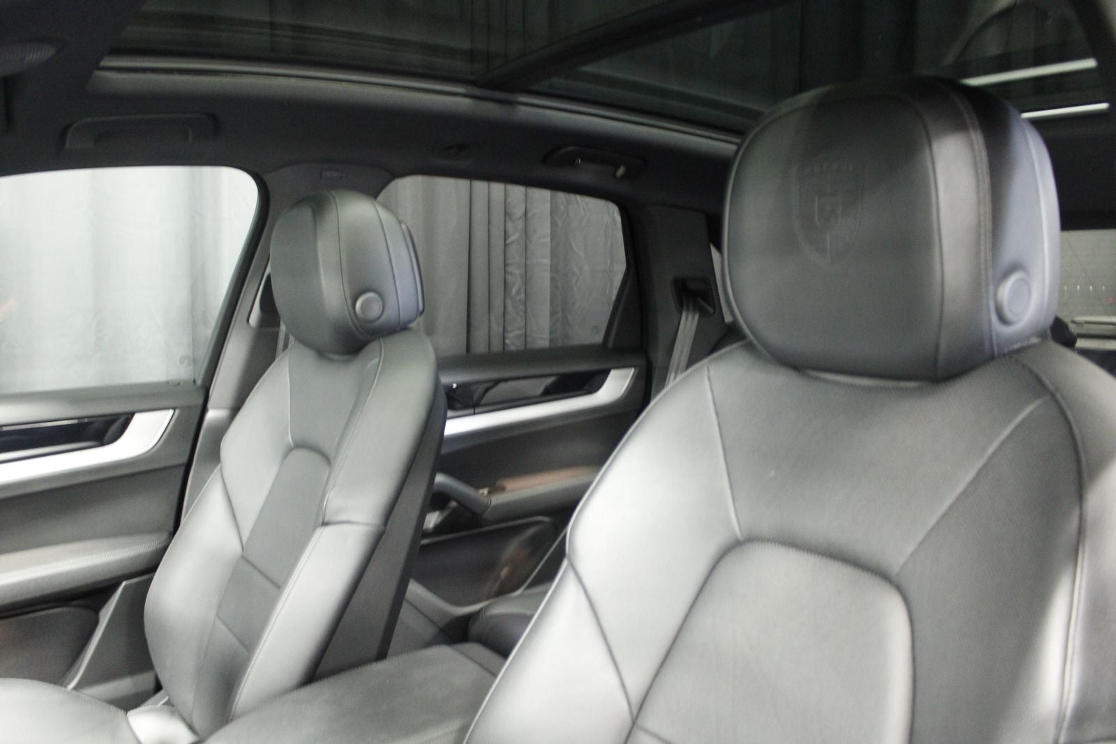 2024 Porsche Cayenne E-Hybrid Base