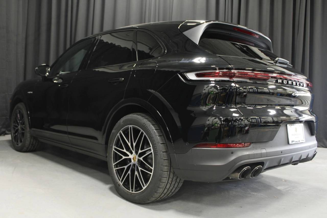 2024 Porsche Cayenne E-Hybrid