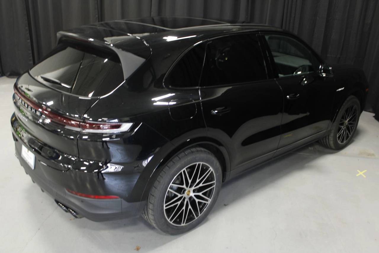 2024 Porsche Cayenne E-Hybrid