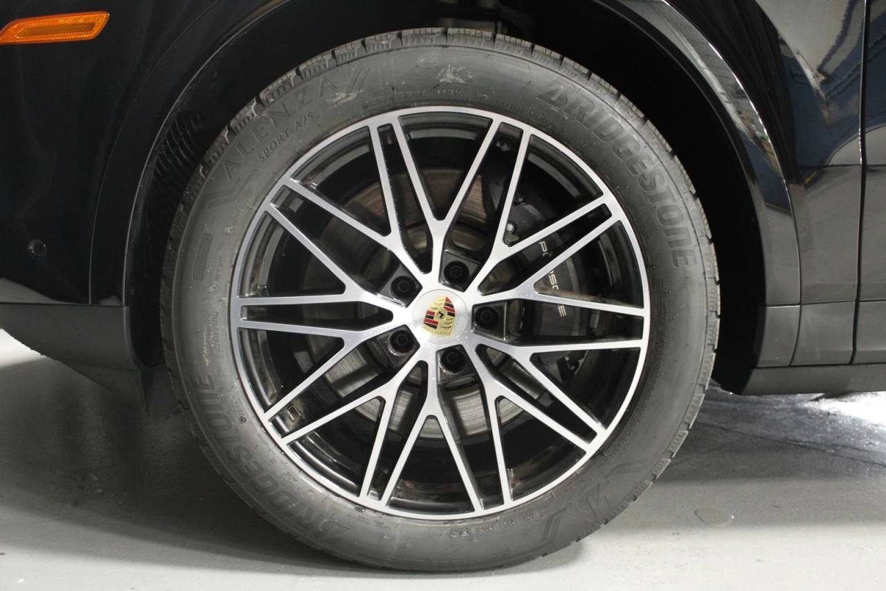 2024 Porsche Cayenne E-Hybrid