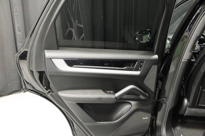 2024 Porsche Cayenne E-Hybrid