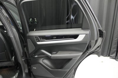 2024 Porsche Cayenne E-Hybrid