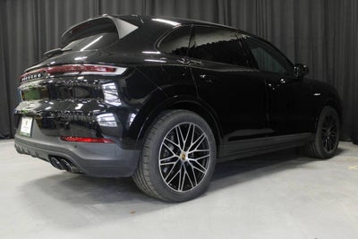 2024 Porsche Cayenne E-Hybrid