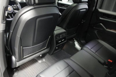 2024 Porsche Cayenne E-Hybrid