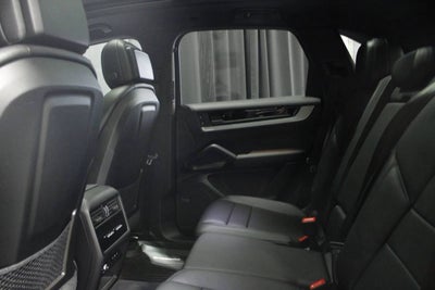 2024 Porsche Cayenne E-Hybrid