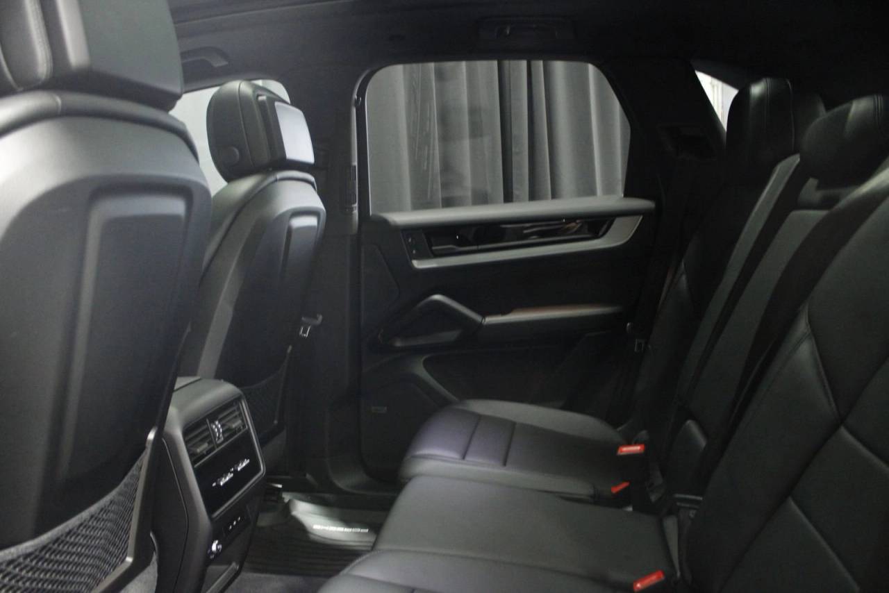 2024 Porsche Cayenne E-Hybrid