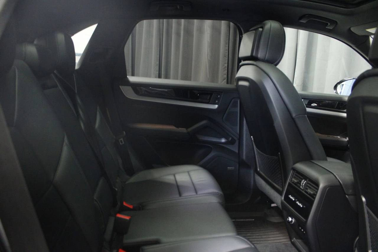 2024 Porsche Cayenne E-Hybrid