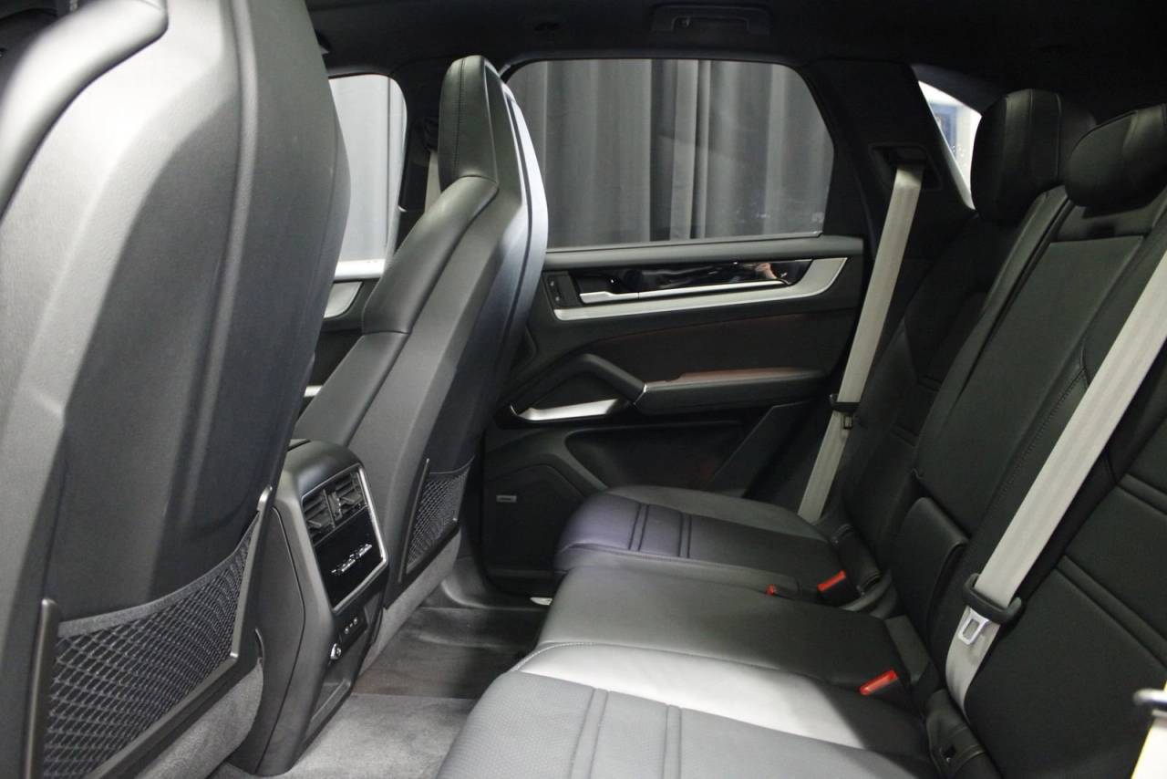 2026 Porsche Cayenne E-Hybrid