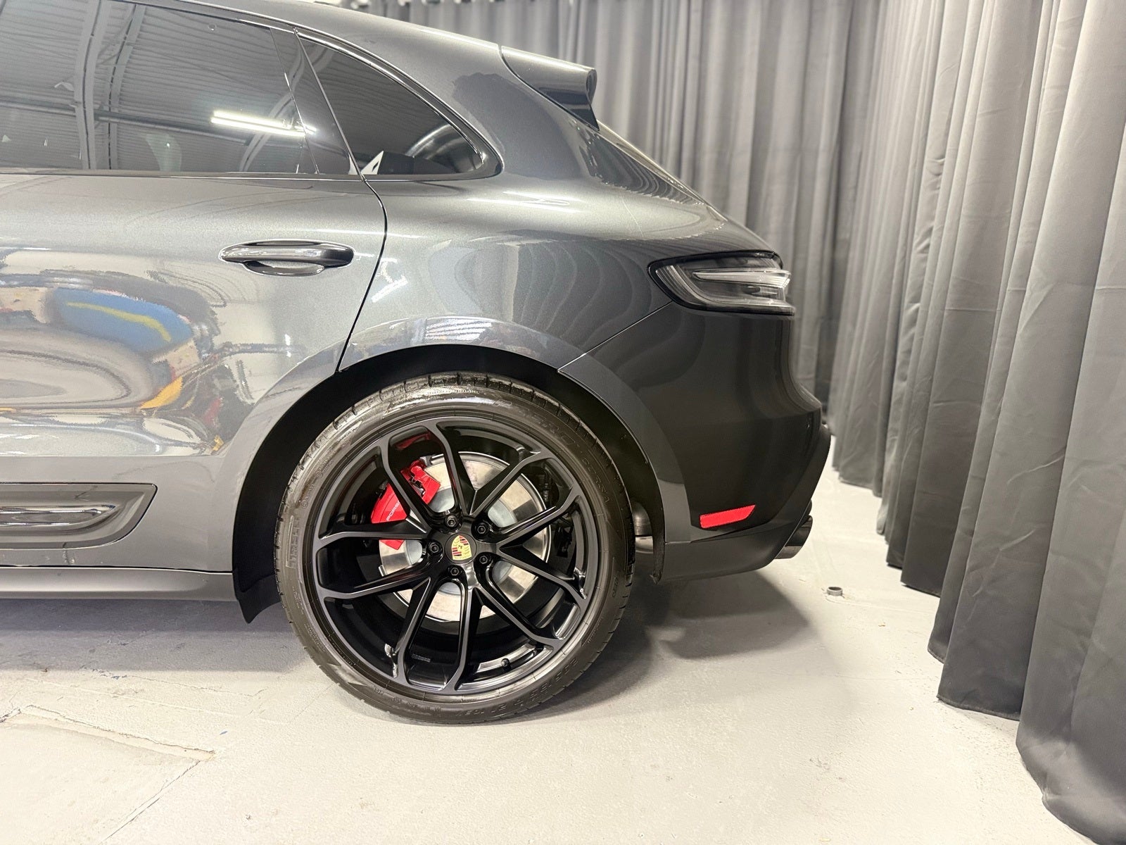 2025 Porsche Macan GTS