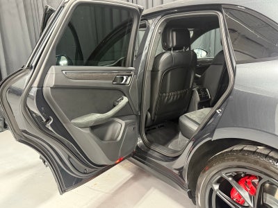 2025 Porsche Macan GTS