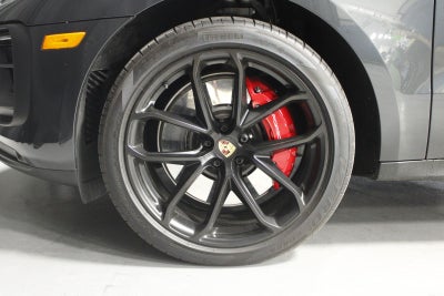 2025 Porsche Macan GTS