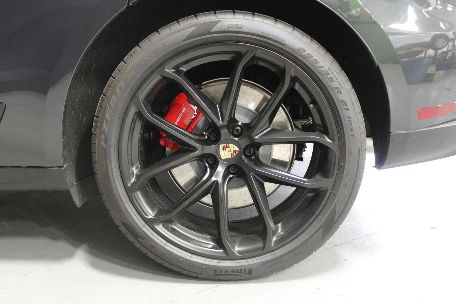 2025 Porsche Macan GTS