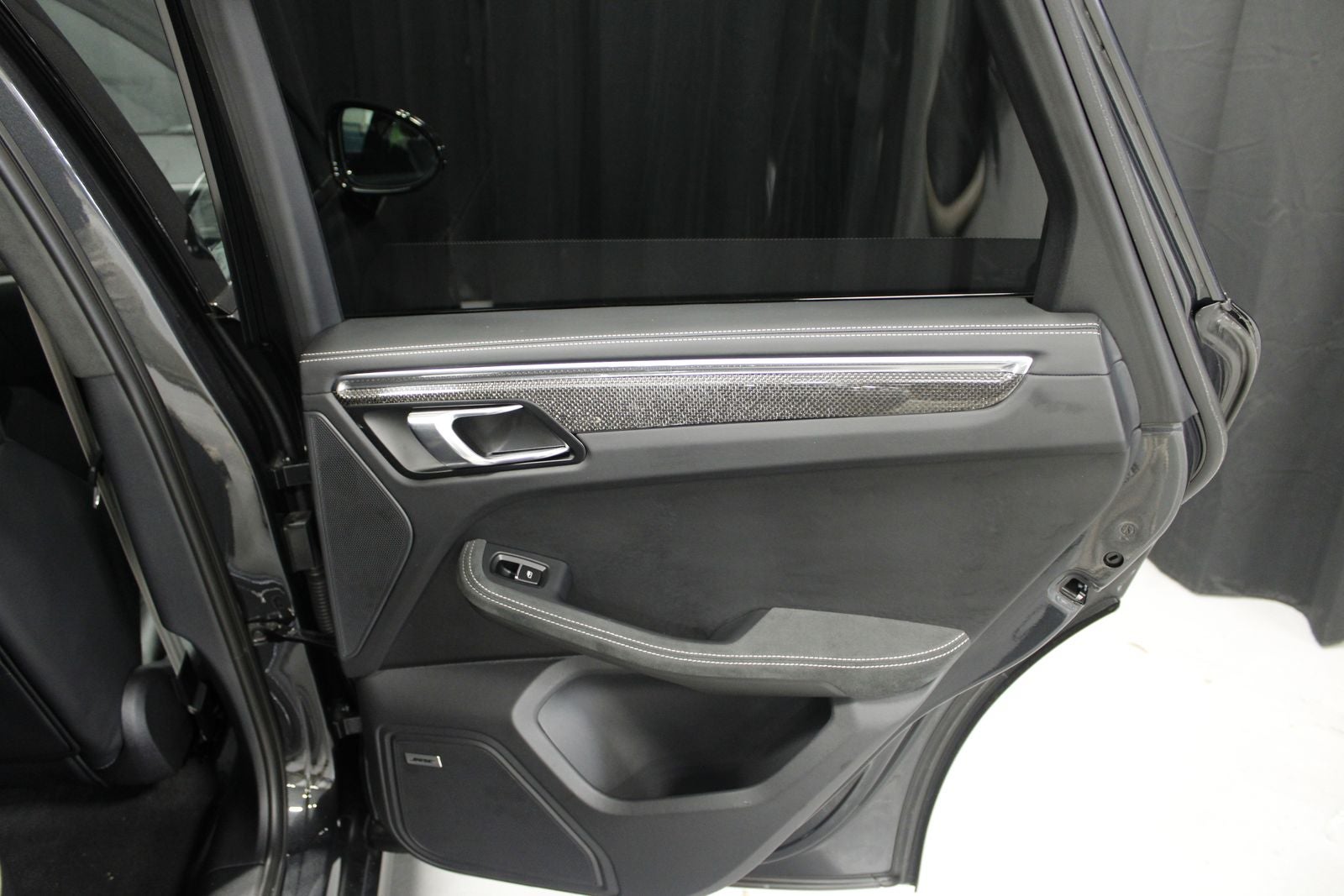 2025 Porsche Macan GTS