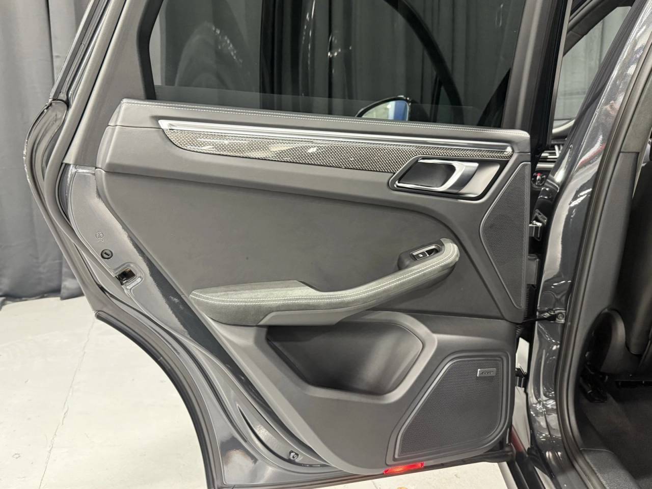 2025 Porsche Macan GTS