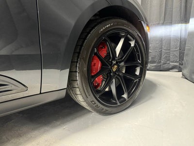 2025 Porsche Macan GTS