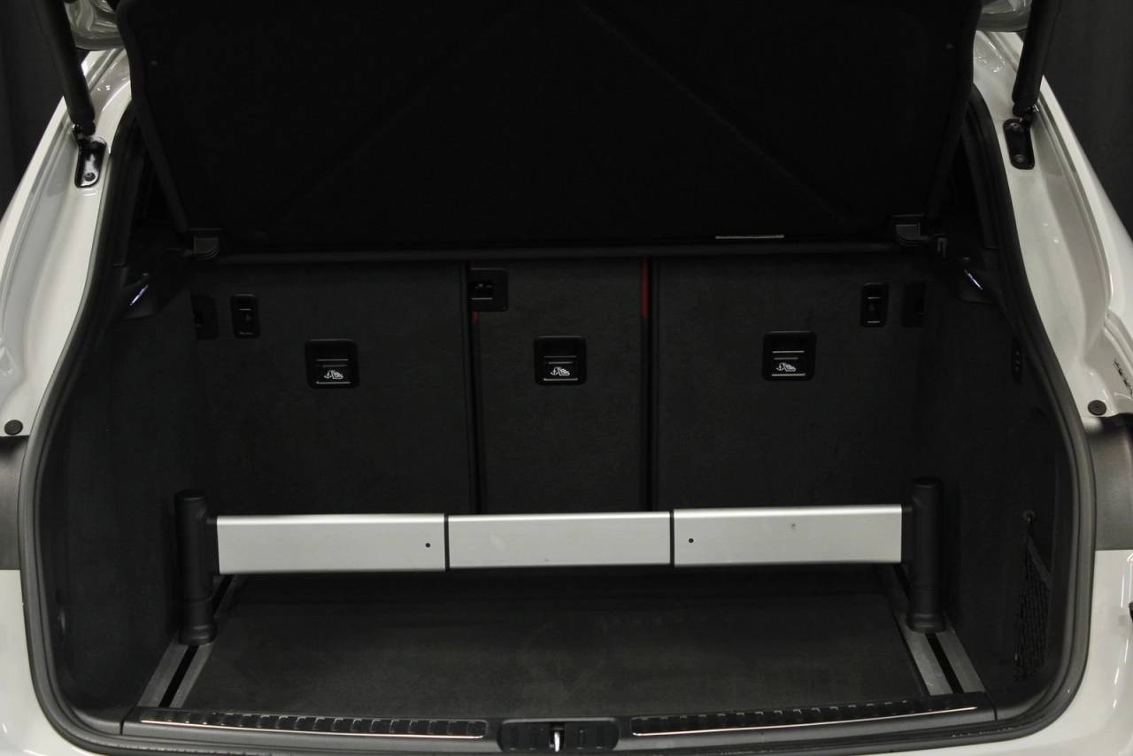 2024 Porsche Macan GTS