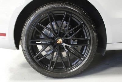 2024 Porsche Macan GTS