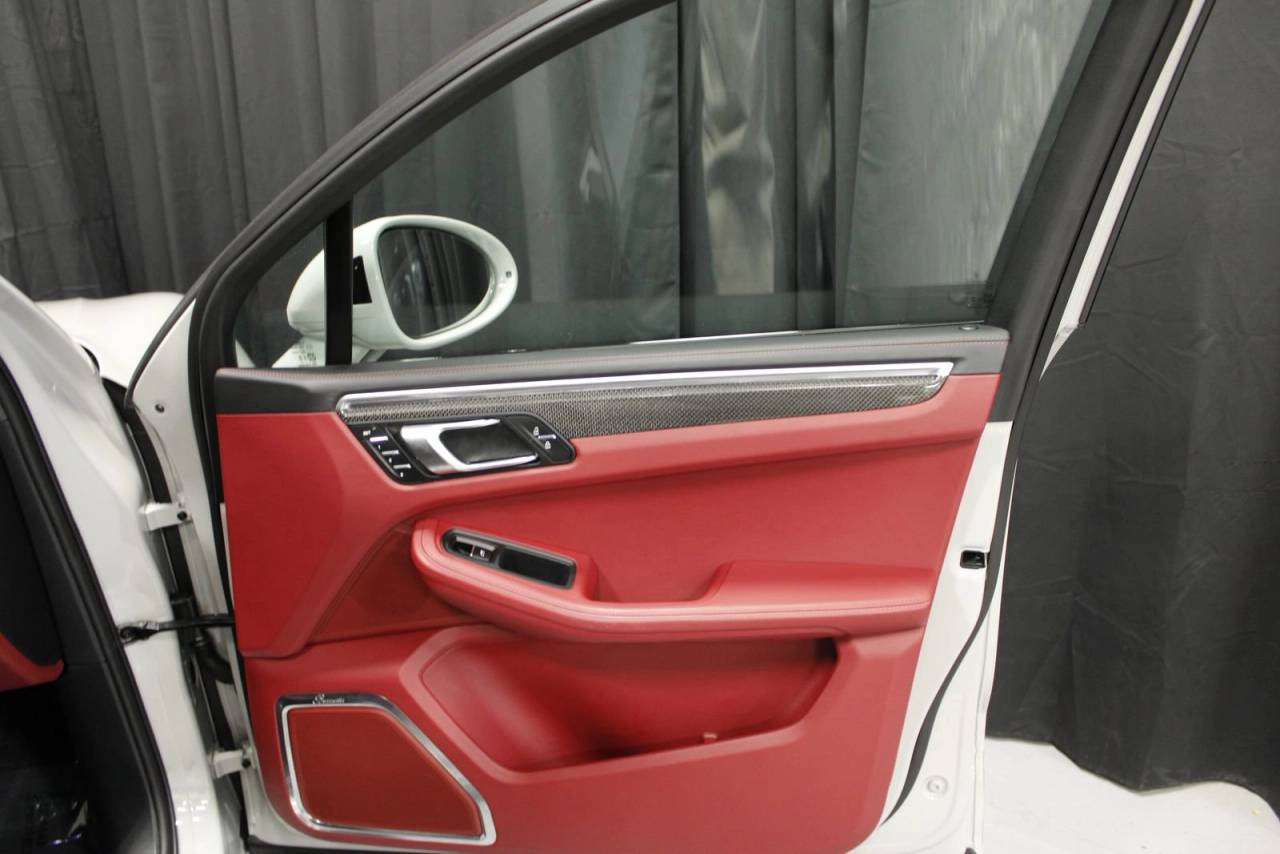 2024 Porsche Macan GTS