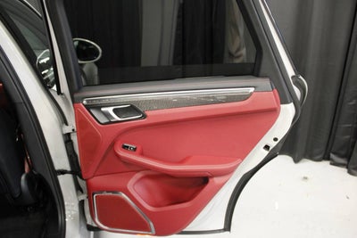 2024 Porsche Macan GTS