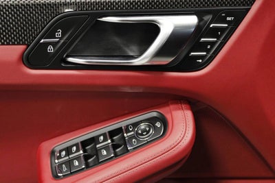 2024 Porsche Macan GTS