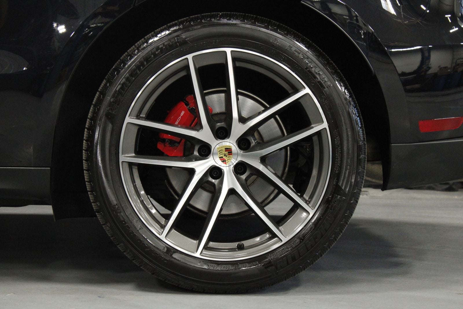 2025 Porsche Macan S