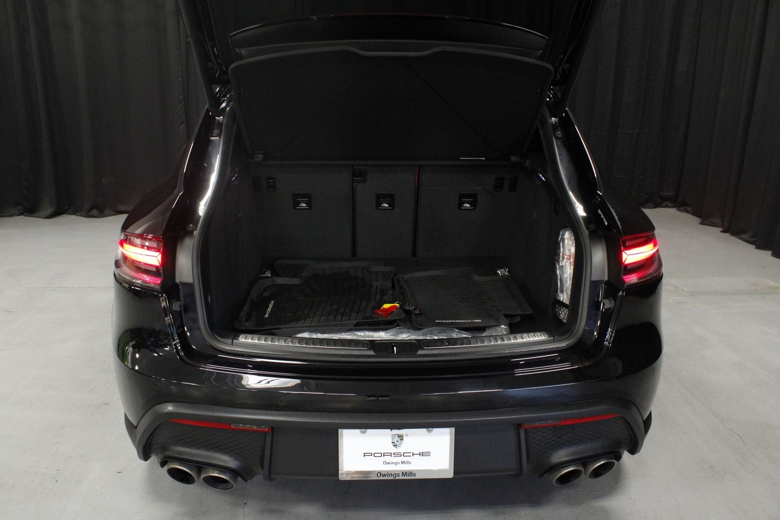 2025 Porsche Macan S