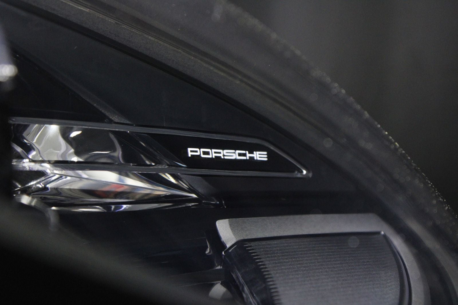 2025 Porsche Macan S