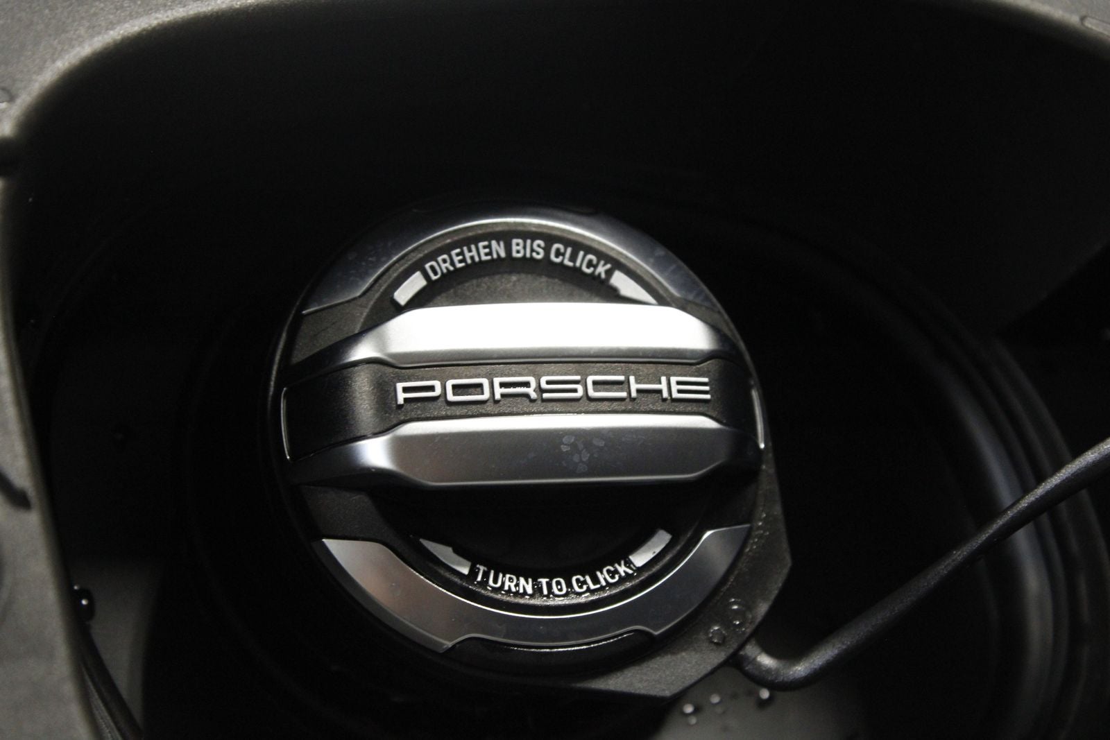 2025 Porsche Macan S
