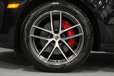 2025 Porsche Macan S