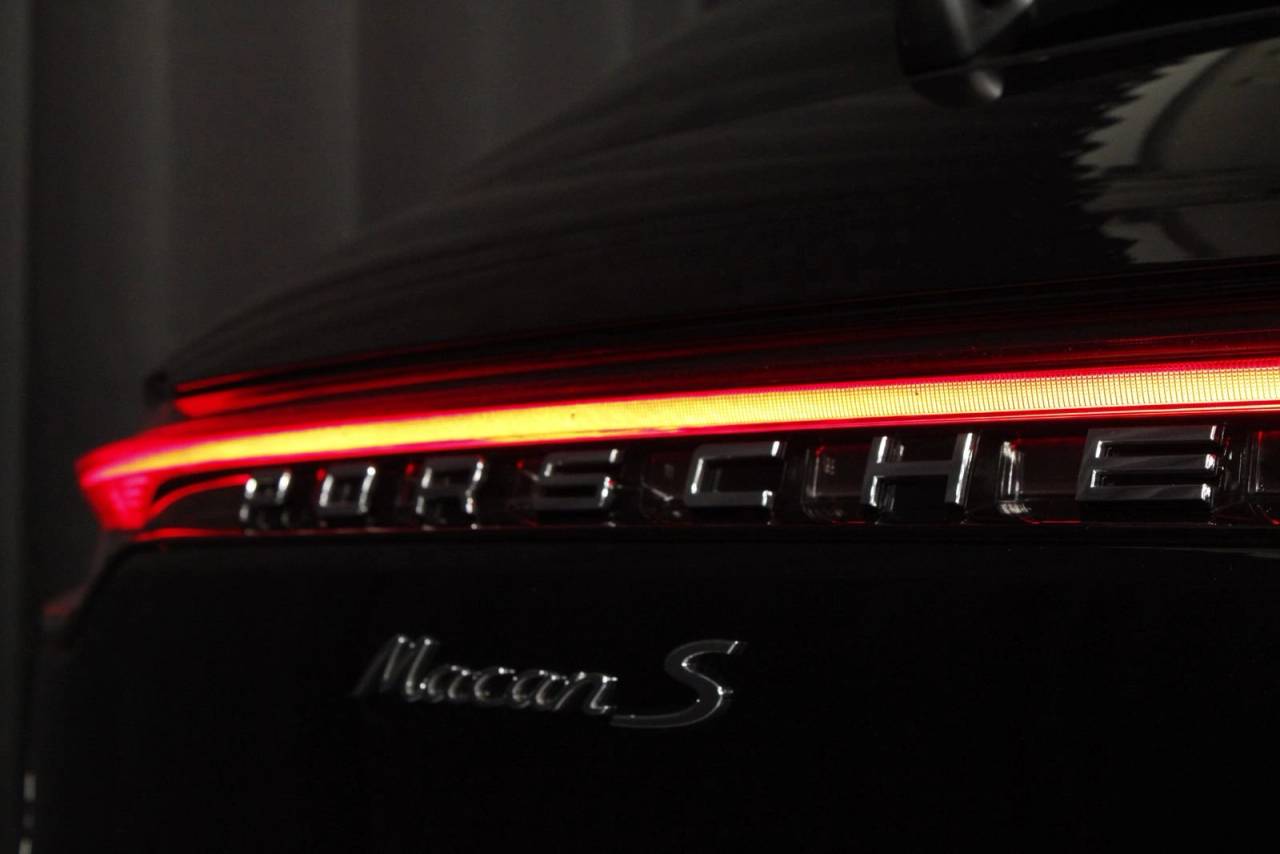 2025 Porsche Macan S