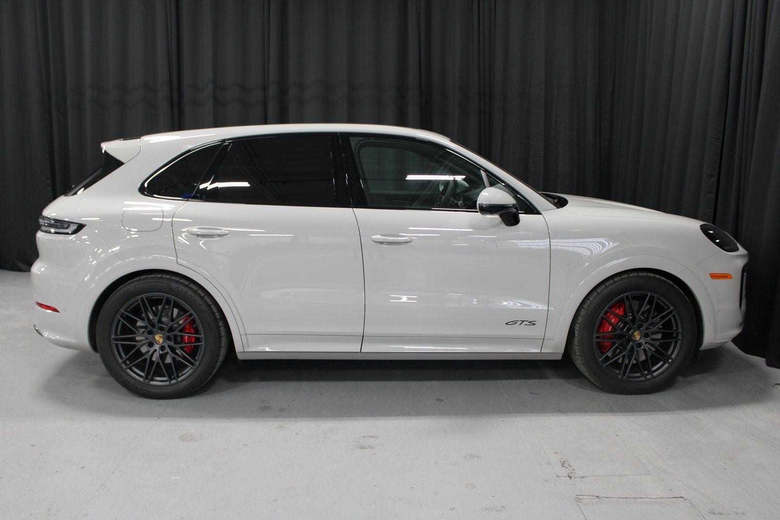 2025 Porsche Cayenne GTS